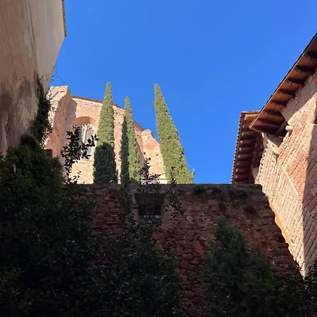 Bastida Villa Cardona